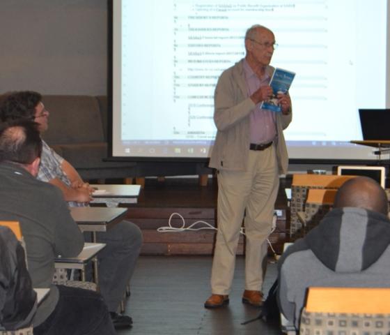 Outgoing Editor Awarded SASAqS Silver Medal